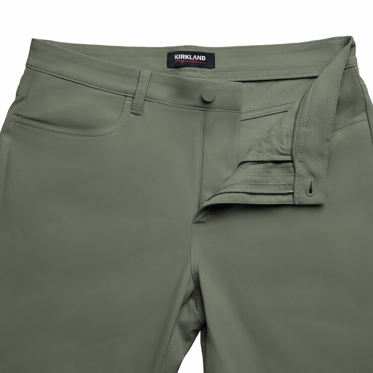 Kirkland Signature Men’s Commuter Pant in Green