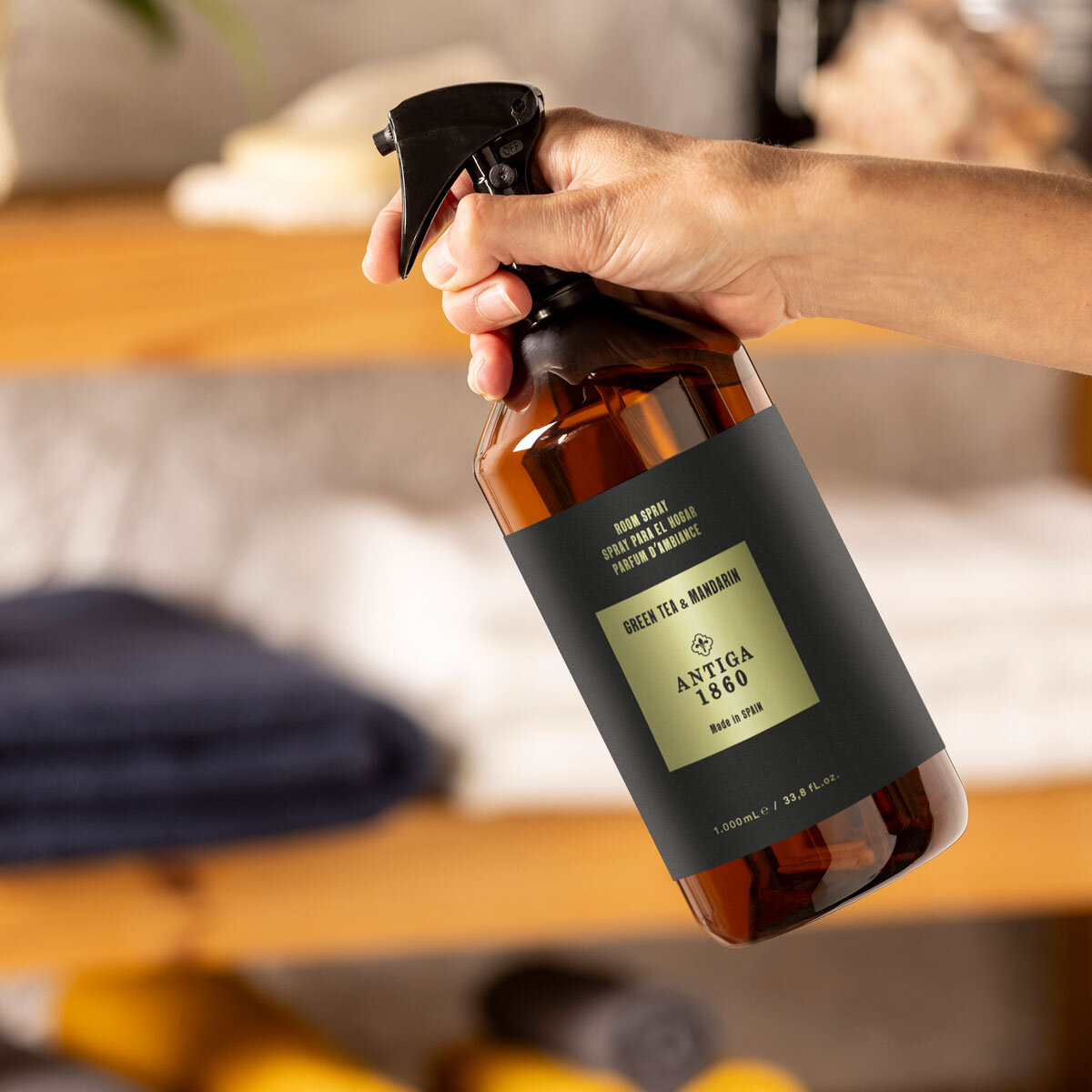 Antiga Room Spray 1 Litre - Green Tea and Mandarin