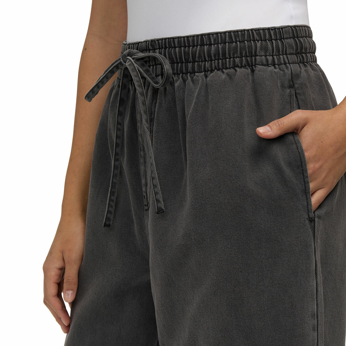 Teddi Rose Wide Leg Denim Pull on Pant in Black