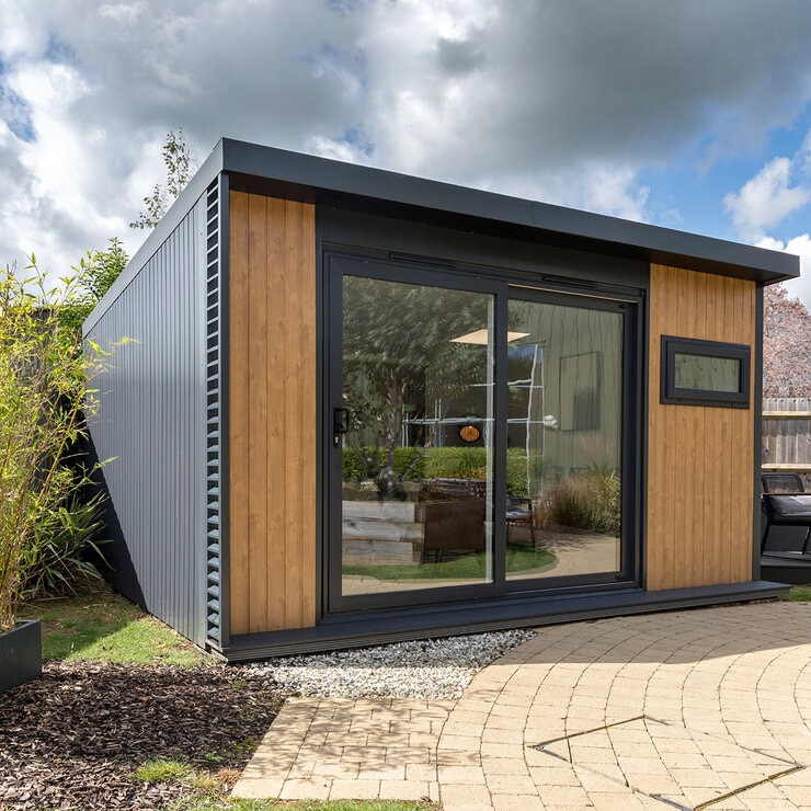 Installed Garden Room, Medium Sizes, Basebox Plus by Green Retreats (up to 28m²)