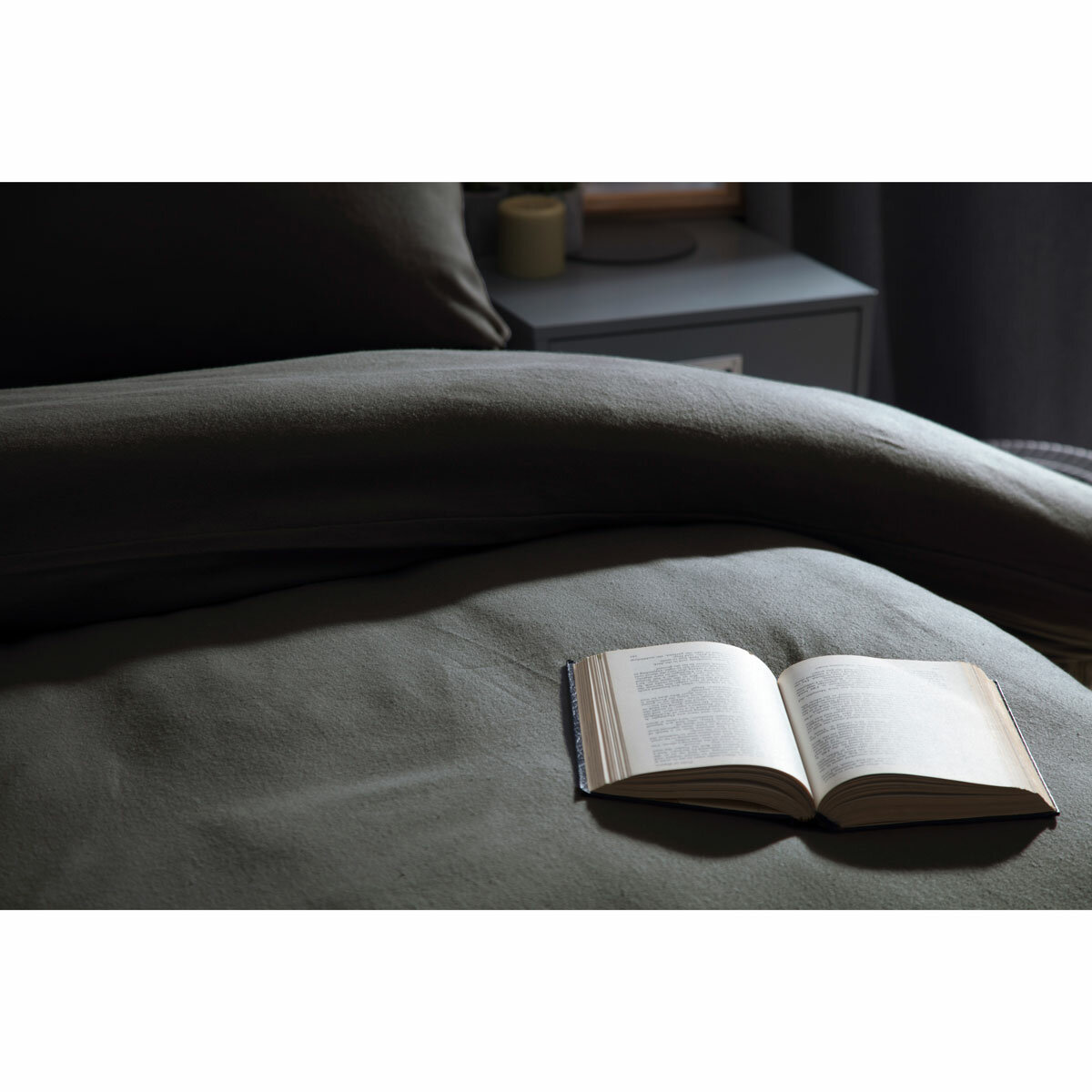 Belledorm Brushed Cotton Charcoal Bedding Bundle, in 4 Sizes Belledorm Brushed Cotton Charcoal Bedding Bundle, in 4 Sizes