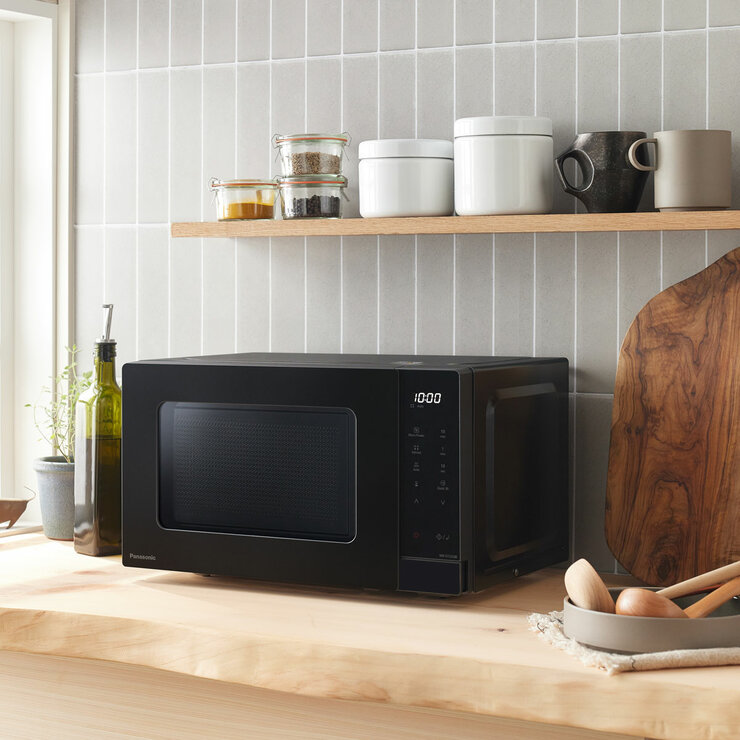 Panasonic 20L Solo Microwave