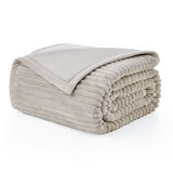 Casual Living Textured Plush Throw in Grey, 127 x 177 cm