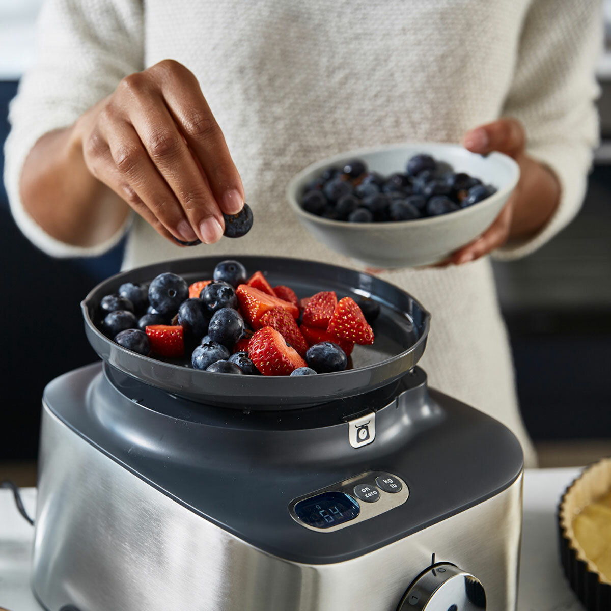 Kenwood Multipro Compact Plus Food Processor showing weighing fruits Kenwood Multipro Compact Plus Food Processor showing weighing fruits
