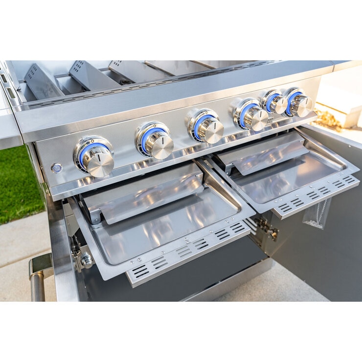 Kirkland Signature 6 Burner Gas Barbecue Grill + Cover