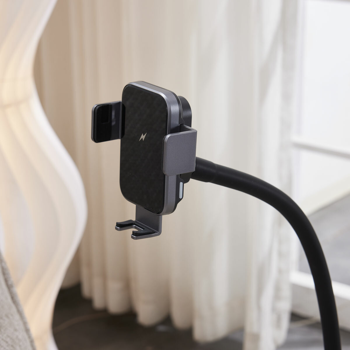 Armchair Beige Phone Holder/Charger