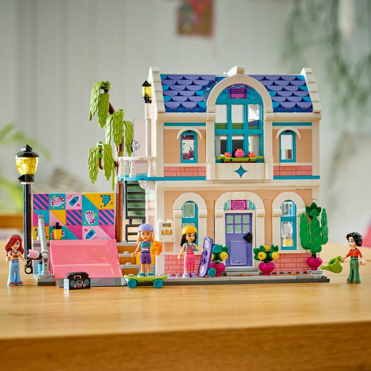 LEGO Friends Liann's Family House - Model 42687 (7+ Years)