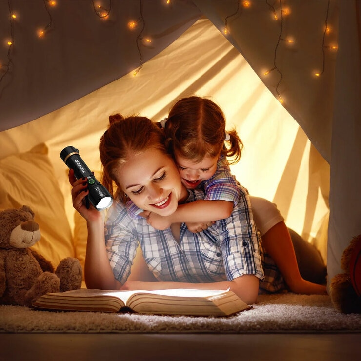 Duracell 1,500 Lumen Dual Power Flashlight, 4 Pack