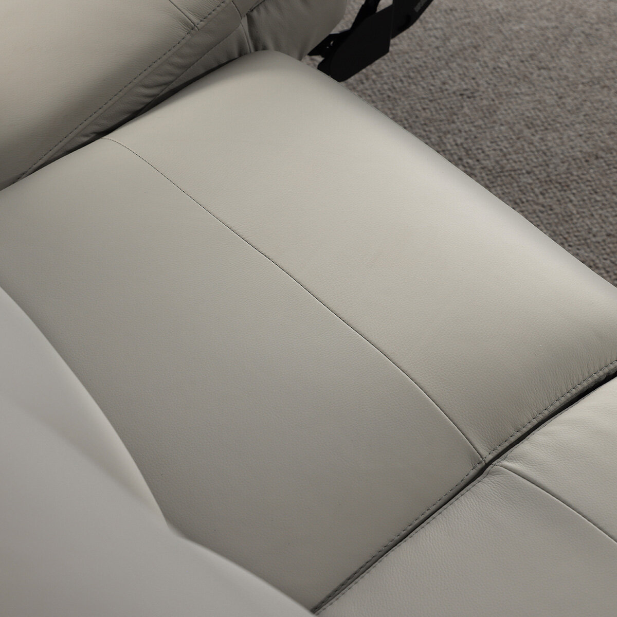 Seat cushion