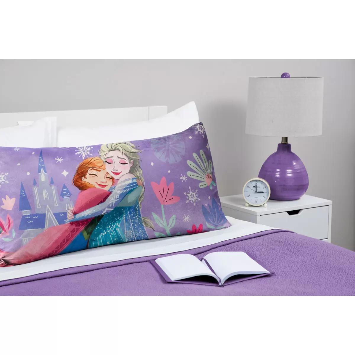Almohada corporal reversible personaje Disney 51 x 102 cm, en 3 diseños - Imagen 8 de 18