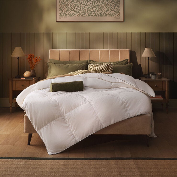 Sleepeezee Natural Feather and Down 10.5 Tog Duvet In 3 Sizes Sleepeezee Natural Feather and Down 10.5 Tog Duvet In 3 Sizes