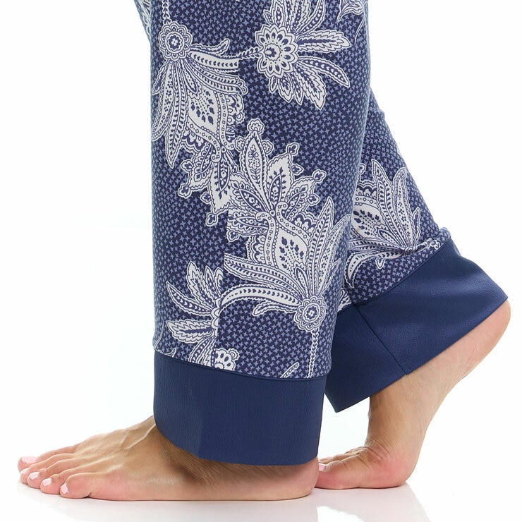 Flora Nikrooz Ladies Notch Collar 2 Piece Pyjama Set Flora Nikrooz Ladies Notch Collar 2 Piece Pyjama Set