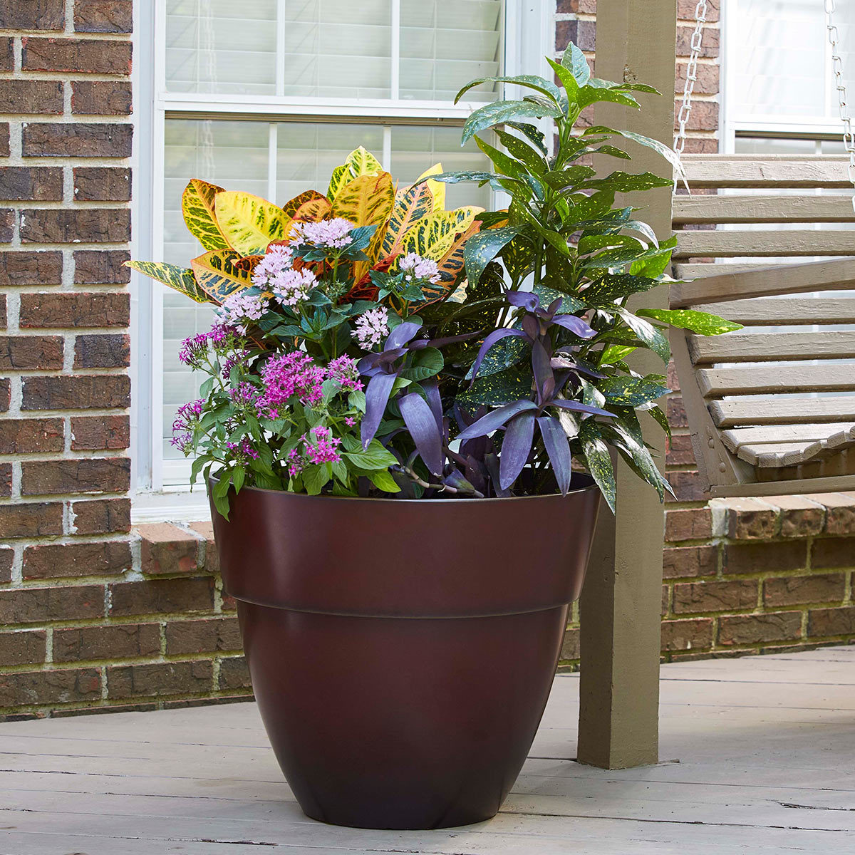 Southern Patio 55cm (22") Resin Zoya Planter Red Costco UK