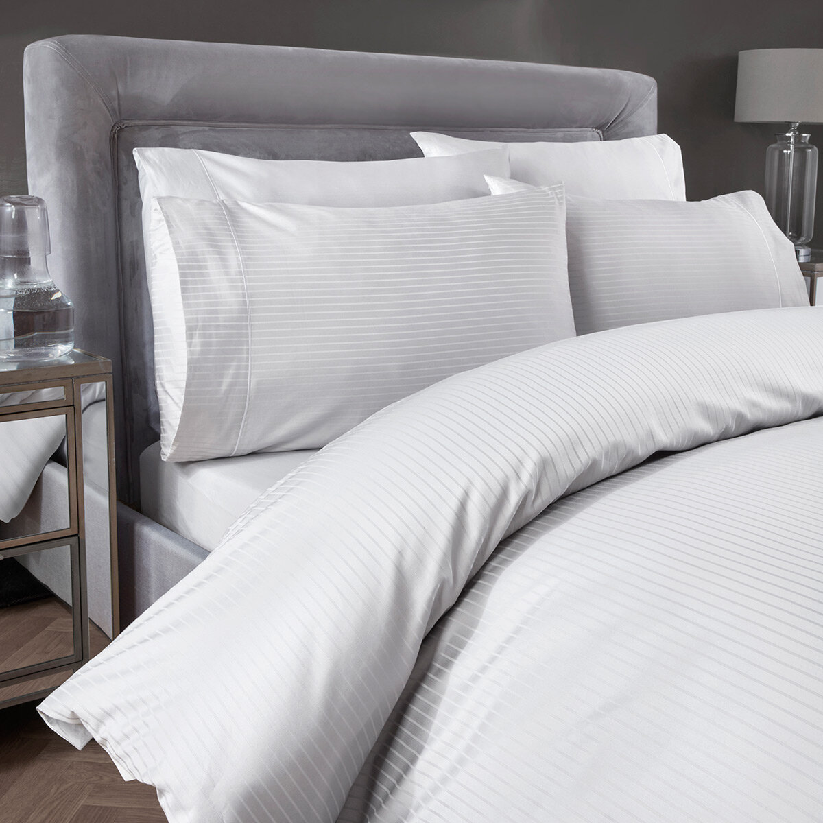 Boutique Living 800 thread count Egyptian cotton  six piece bedding set in white with sateen stripe