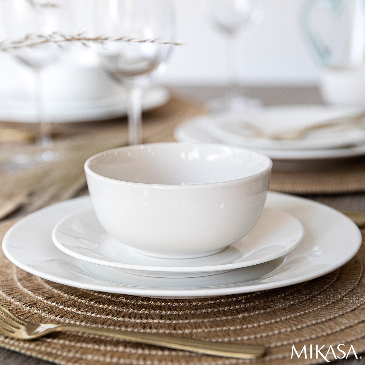 Mikasa Alexis Dinnerware Set, 12 Piece Mikasa Alexis Dinnerware Set, 12 Piece