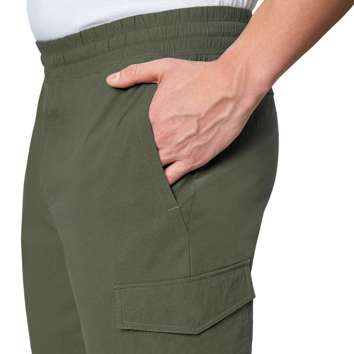 Mondetta Men's Cargo Jogger in Green