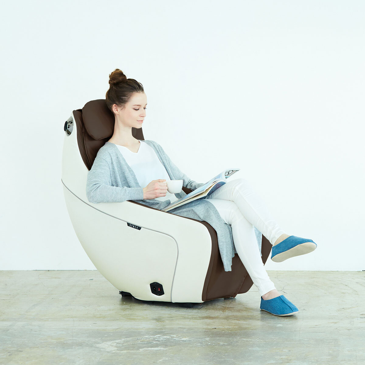 SYNCA CirC Massage Chair in 2 Colours
