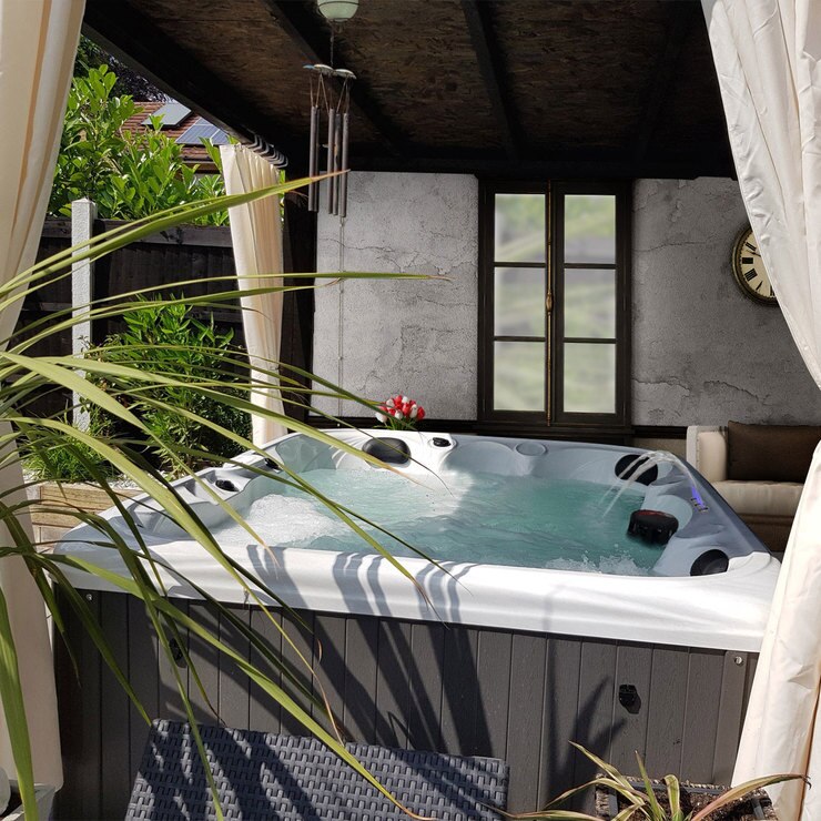 Hot Tub Master Sandy Cove 36Jet 5 Person Hot Tub in White Delivered