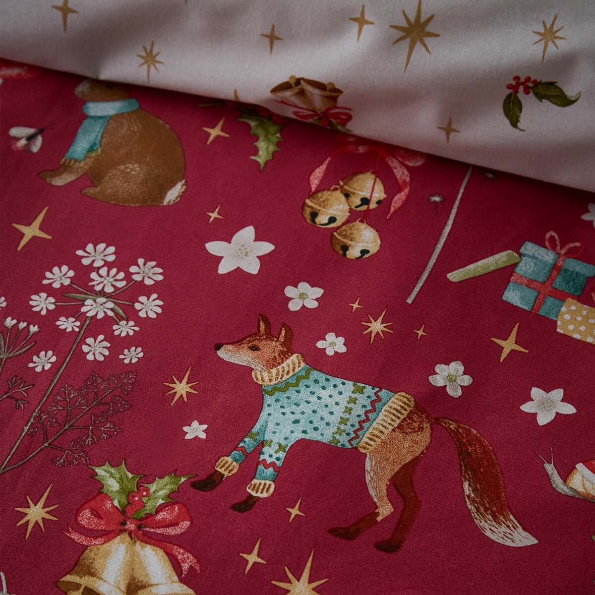 Catherine Lansfield Christmas Enchanted Twilight Reversible Duvet Cover Set In 3 Sizes Catherine Lansfield Christmas Enchanted Twilight Reversible Duvet Cover Set In 3 Sizes