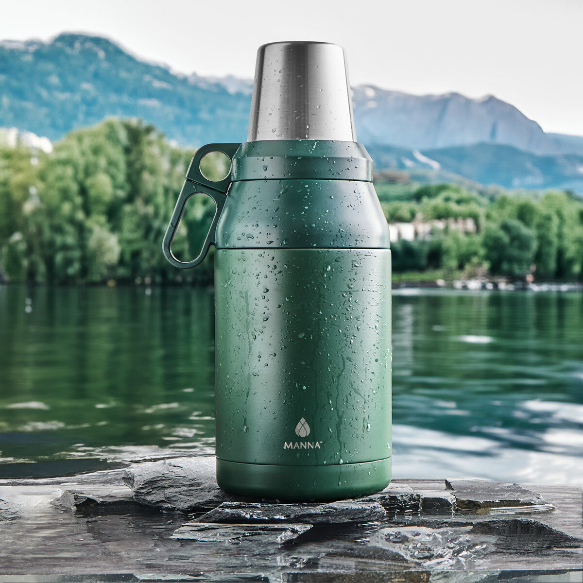 Manna Stack Jug with 4 Stackable Stainless Steel Cups, 1.9L in Green