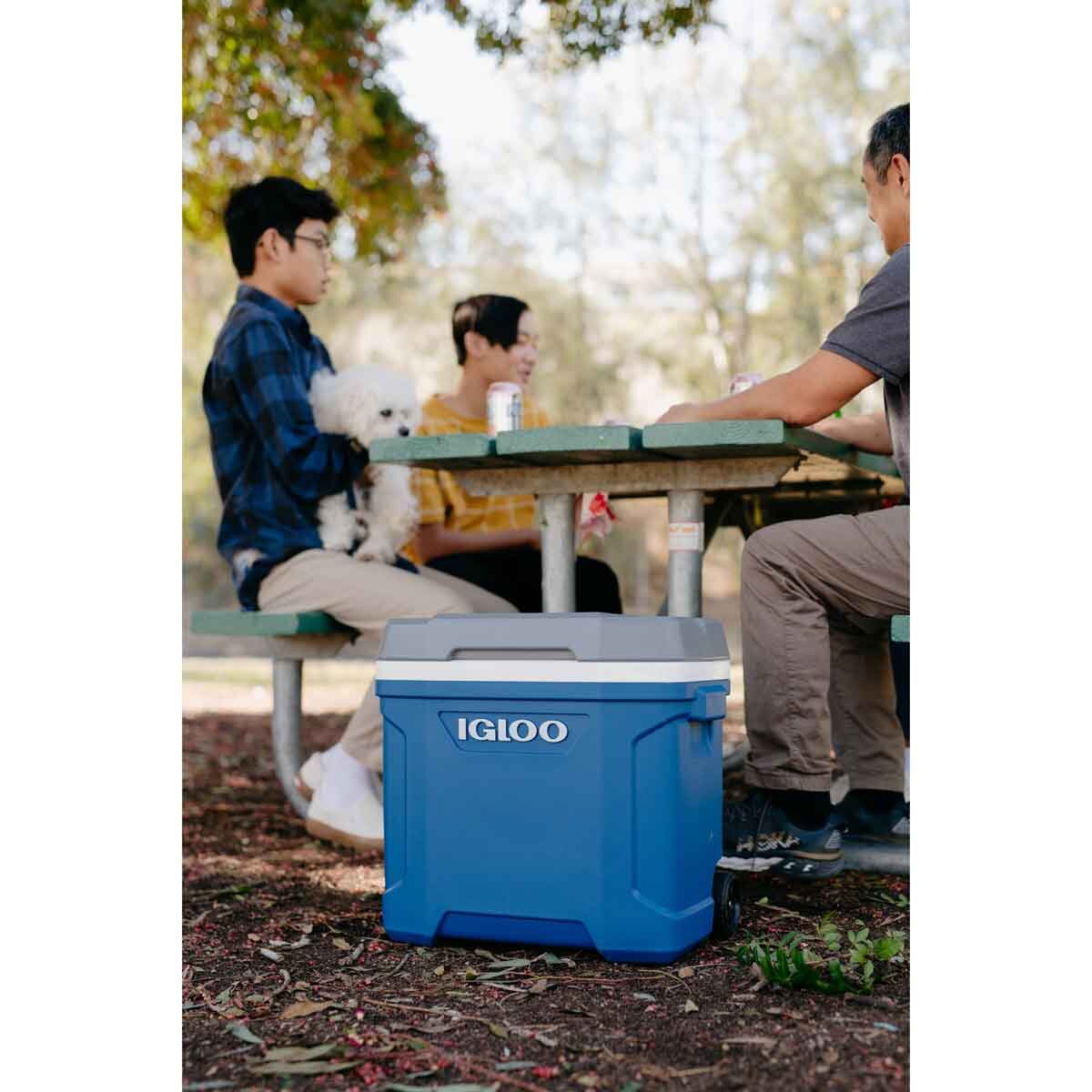 Igloo Max Cold 28 Litre (30 US QT) Roller Cool Box