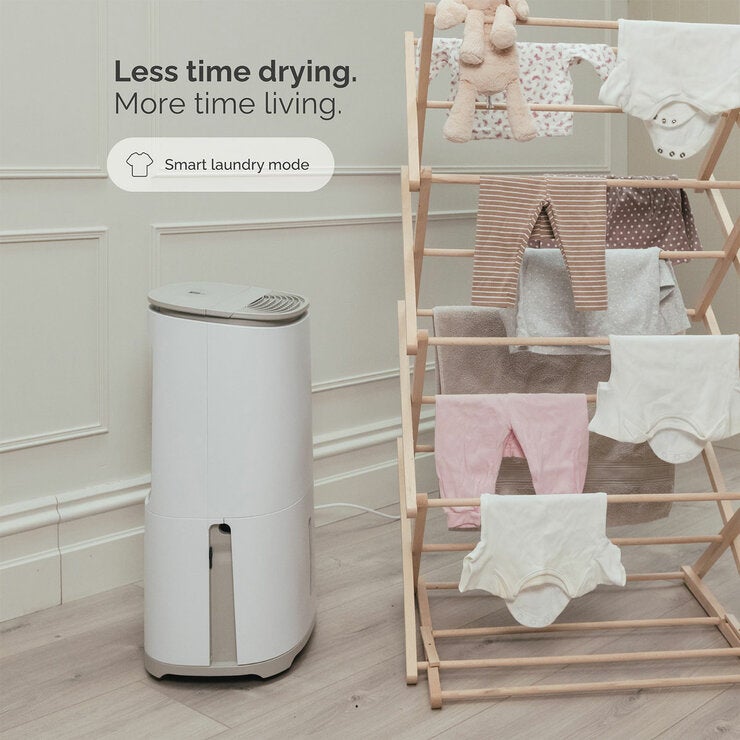 Lifestyle image of smart laundry mode Lifestyle image of smart laundry mode