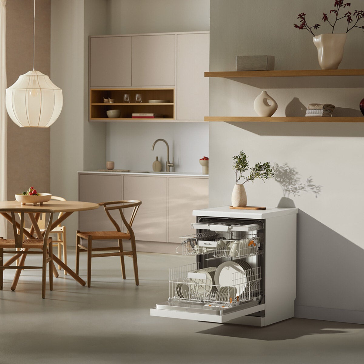 Miele G5632, 14 Place Setting Freestanding Dishwasher, A Rated in White
