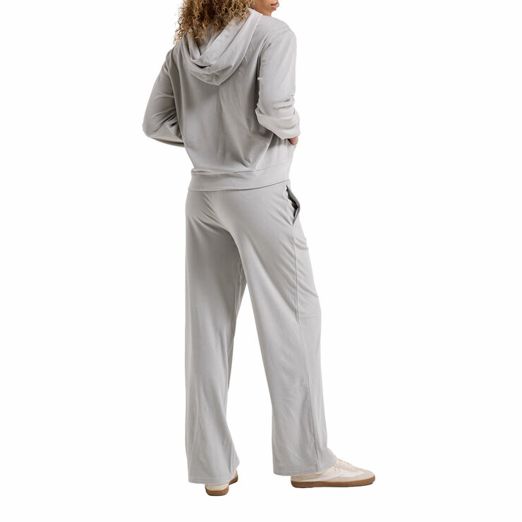 Juicy Couture Ladies 2 Piece Velour Lounge Set in Grey