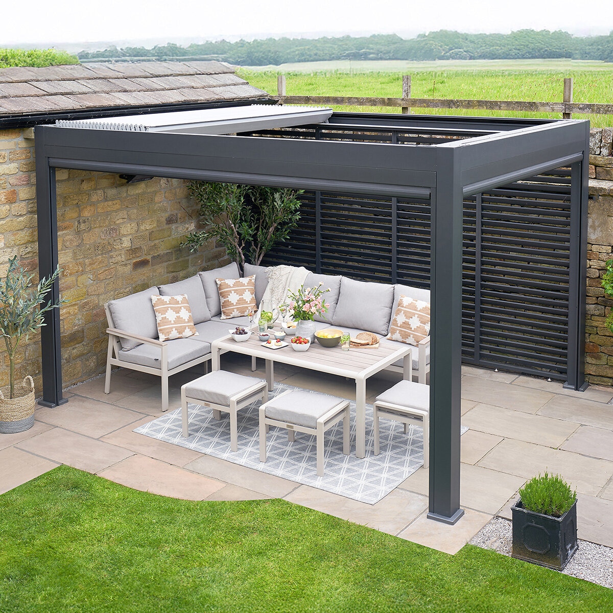 Sunvilla 7ft 6" x 12ft 2" (2.3 x 3.7m) Fixed Louvered Wall Panel