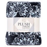 Life Comfort Plush Throw in 5 Styles, 152 x 177 cm