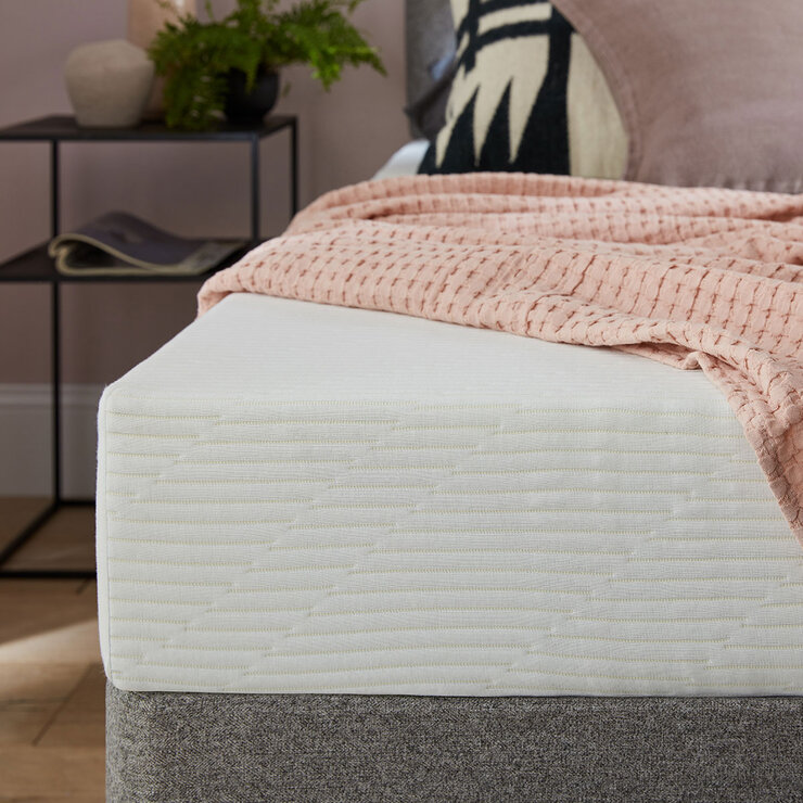 SilentnightNow5ZoneRolledMemoryFoamMattressin3Sizes