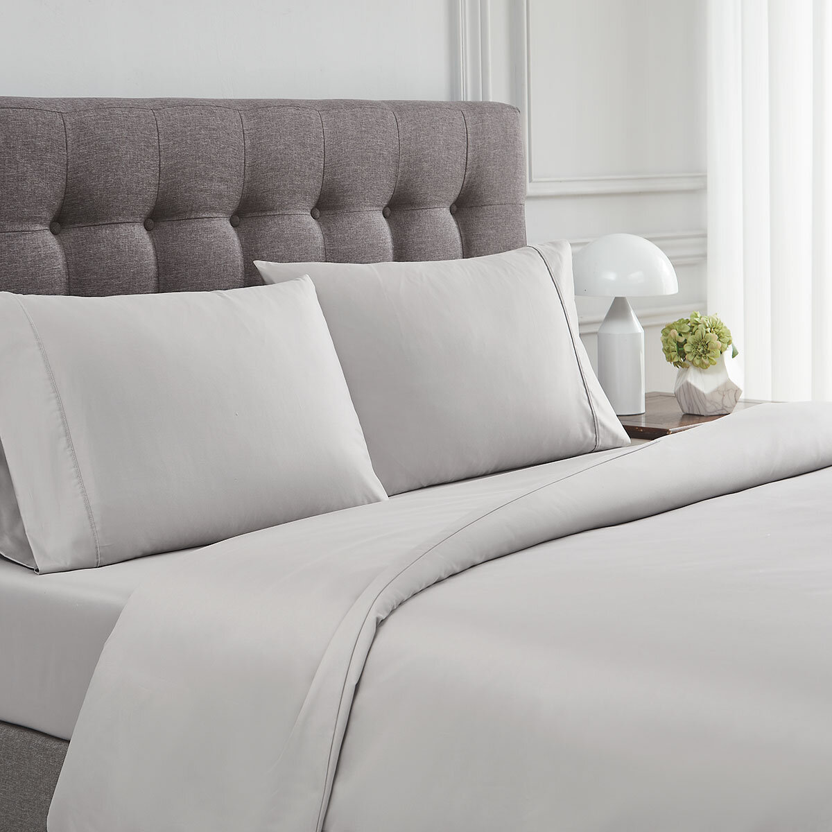 Kirkland Signature 680 Thread Count 6 Piece Duvet Set in Grey, Super King
