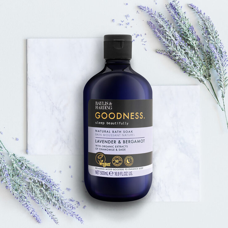 With Organic Extracts of Chamomile & Sage