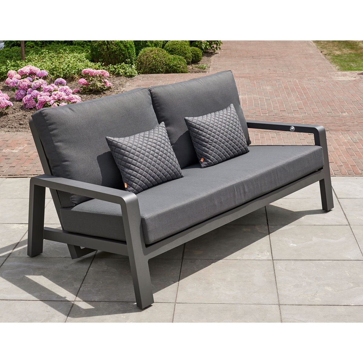 Costco outdoor recliner deals