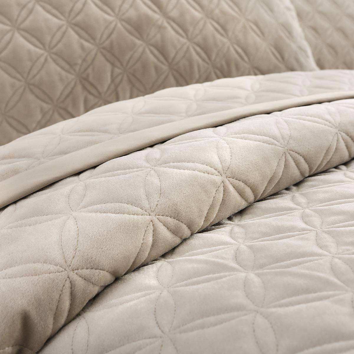 Berkshire Life Luxury Velvet 3 Piece King Size Quilt Set, Tan Costco UK