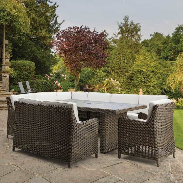 Royal Kensington 8 Piece Handwoven Modular Garden Dining Set + Cover