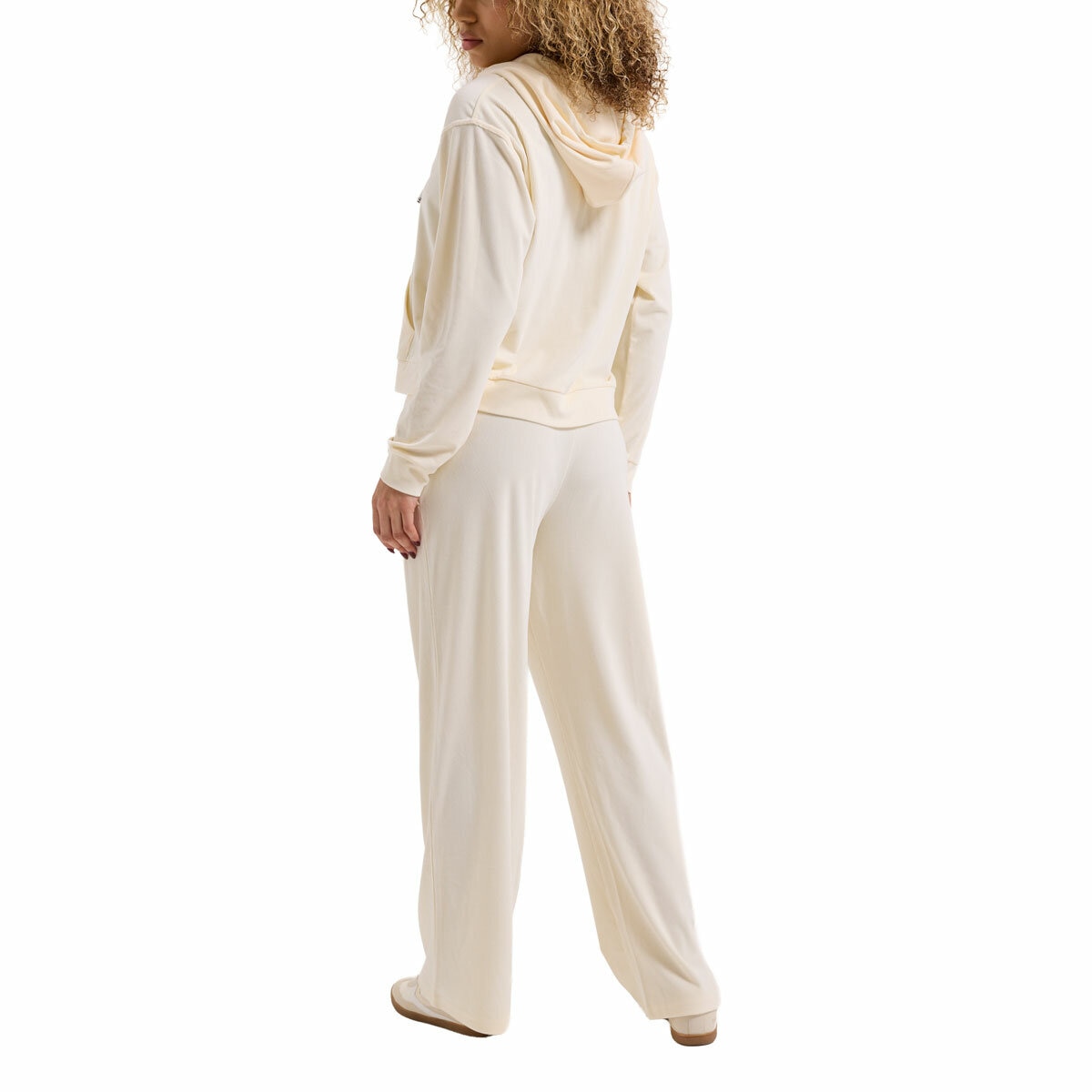 Juicy Couture Ladies 2 Piece Velour Lounge Set in Cream