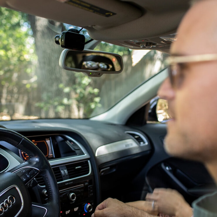 Lifestyle image of Nextbase 422GW dash cam