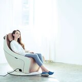 Synca Circ Massage Chair in Beige