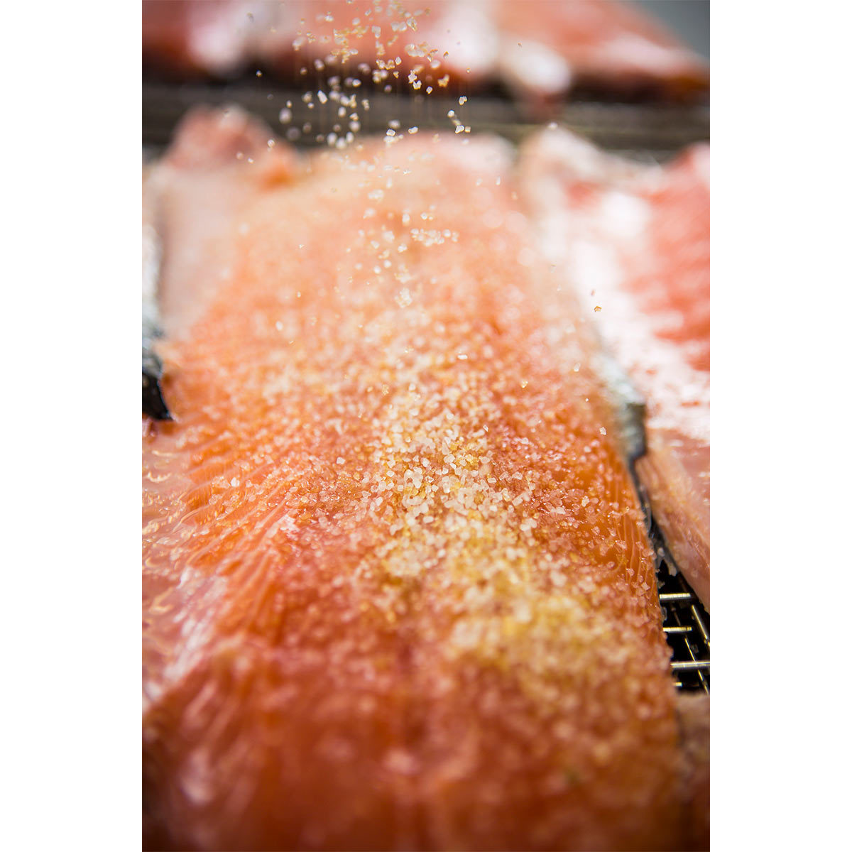 Loch Fyne Bradan Rost Fully Trimmed Kiln Roasted Salmon, 1kg (Serves 8-10 People) 