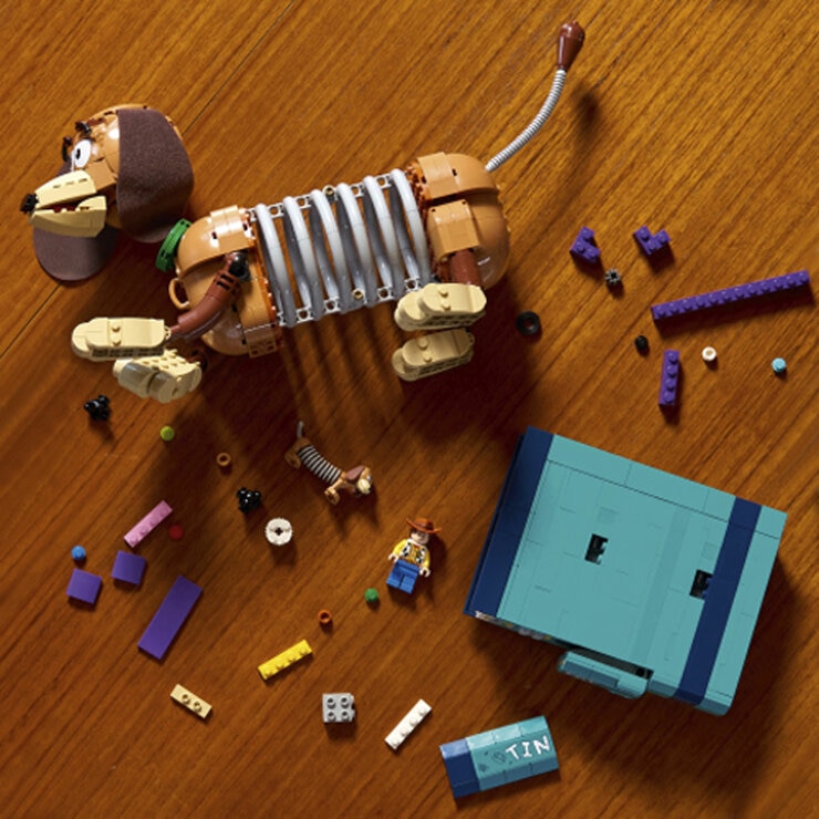 LEGO Disney Pixar Toy Story Slinky Dog Bookends - Model 43301 (18+ Years)