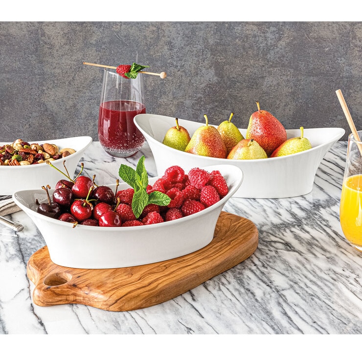 lifestyle image of 3 bowls set