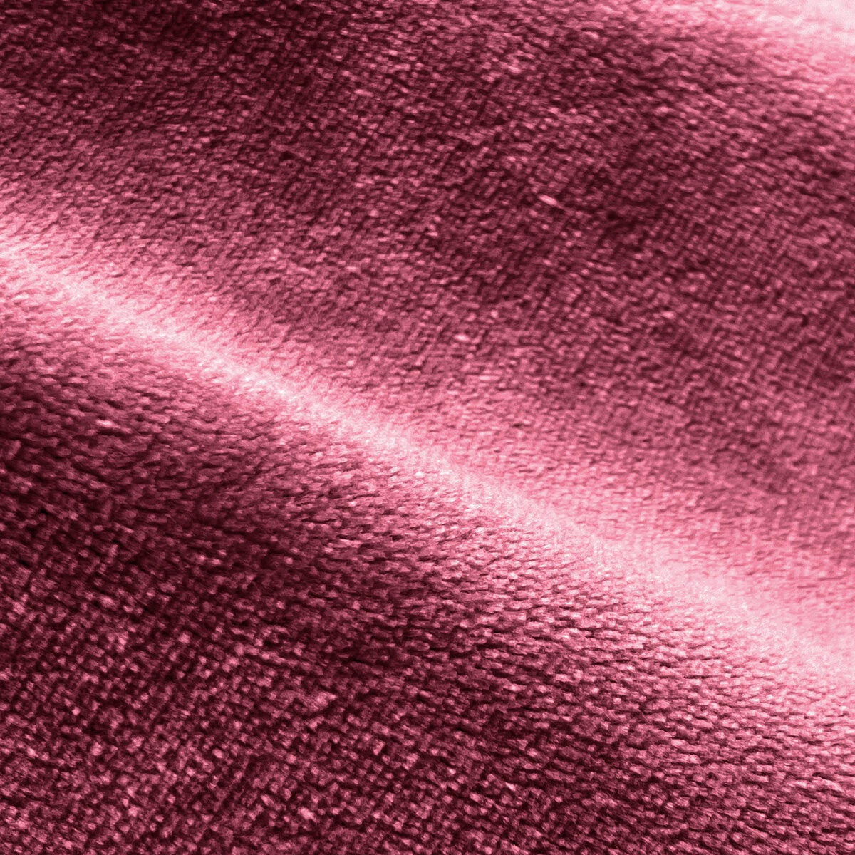 Safdie Faux Rabbit Fur Red Blanket, 234 x 249 cm Safdie Faux Rabbit Fur Red Blanket, 234 x 249 cm