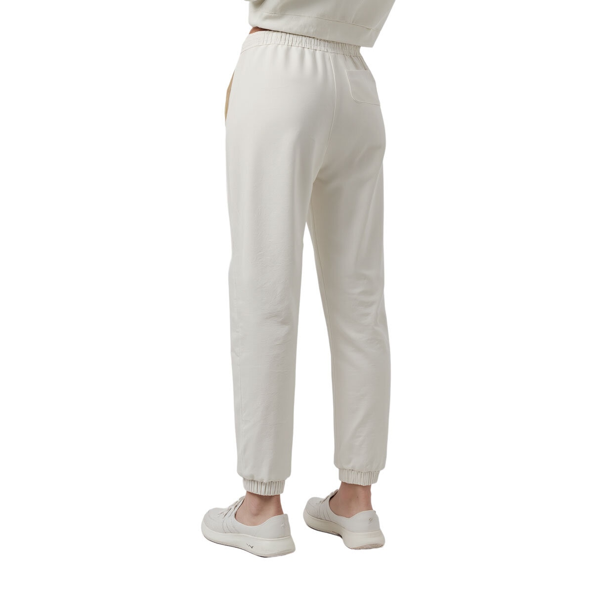 Aeropostale Ladies Embroidered Jogger in Cream