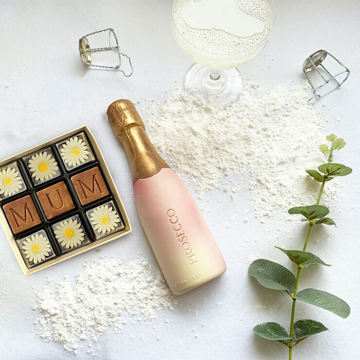 Choc on Choc Prosecco Bottle and Mum Chocolate Gift, 360g Choc on Choc Prosecco Bottle and Mum Chocolate Gift, 360g
