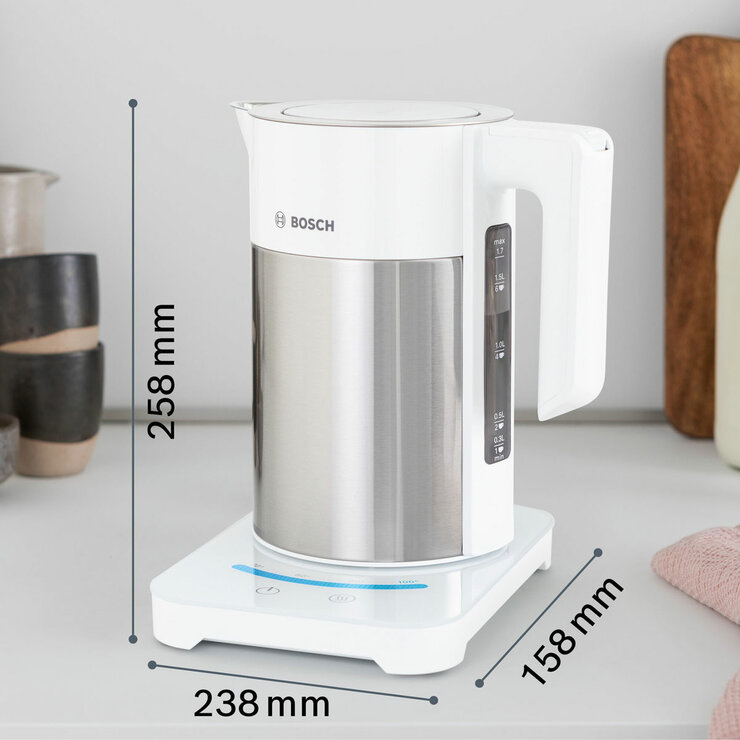 Lifestyle image of Bosch kettle's dimension