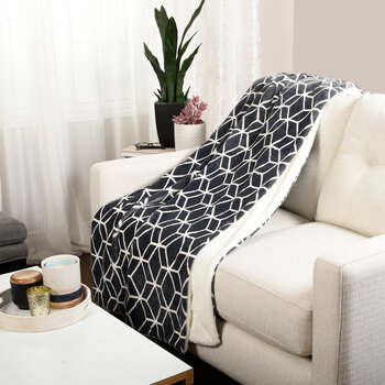 Life Comfort Ultimate Faux Fur Throw in 6 Colours, 152 cm x 177 cm