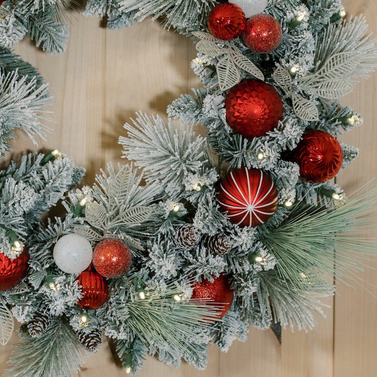 30 Inch Pre-Lit Flocked Christmas Wreath 30 Inch Pre-Lit Flocked Christmas Wreath