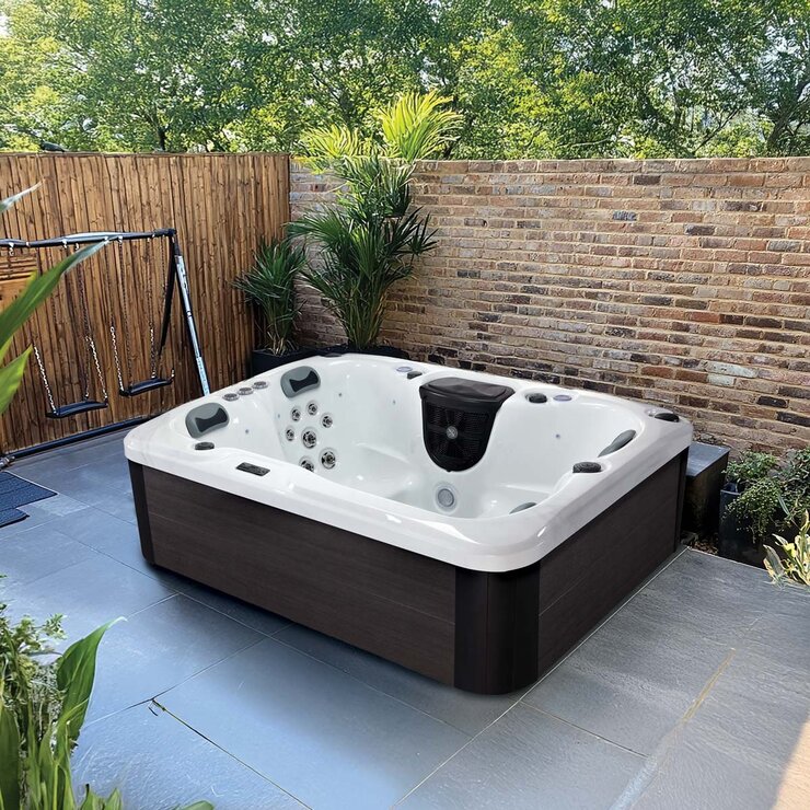 The Wellness Co Relax 1 26-Jet 3 Person Hot Tub - Delivered and Installed