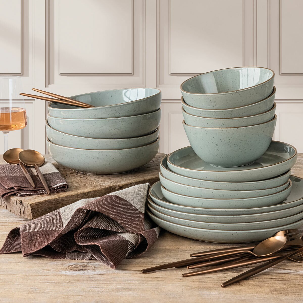 Over & Back Stoneware Dinnerware Set, 16 Piece in 2 Colours Over & Back Stoneware Dinnerware Set, 16 Piece in 2 Colours